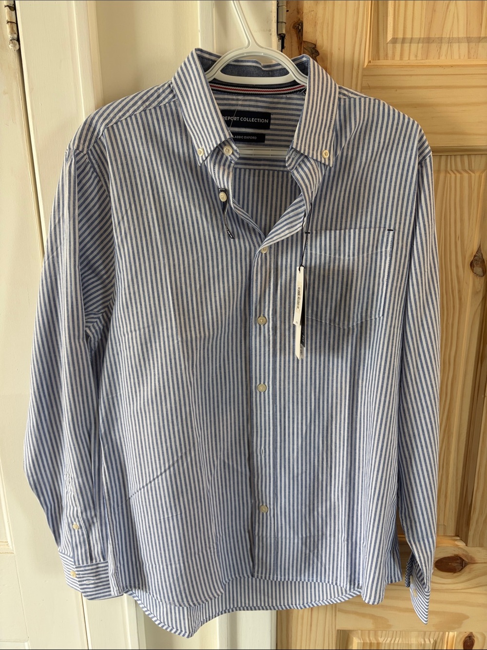 Report Collection Men's Vertical Stripe Oxford Slim Fit Size M Cotton/Poly Blend